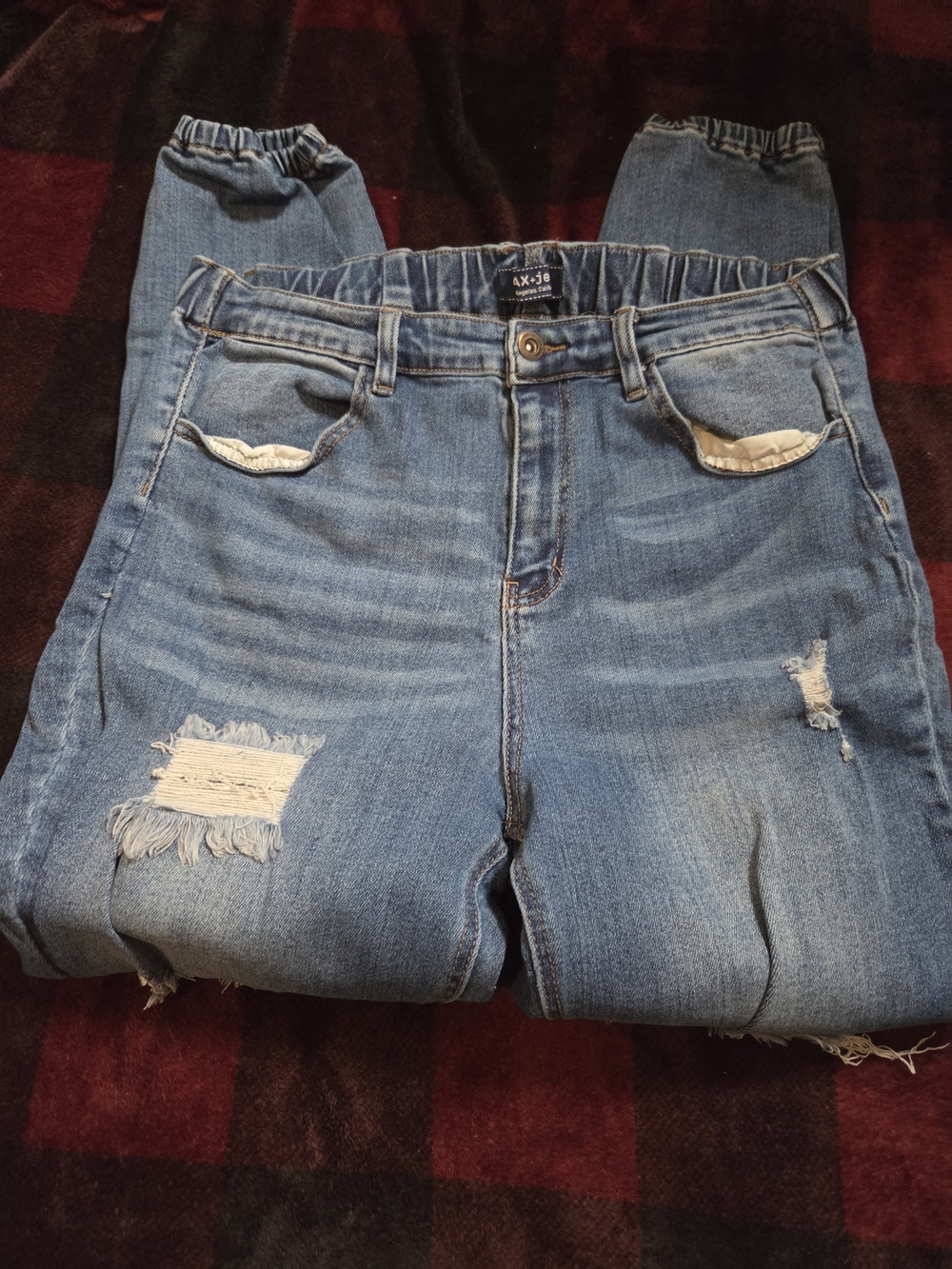 Women’s Distressed Blue Jeans